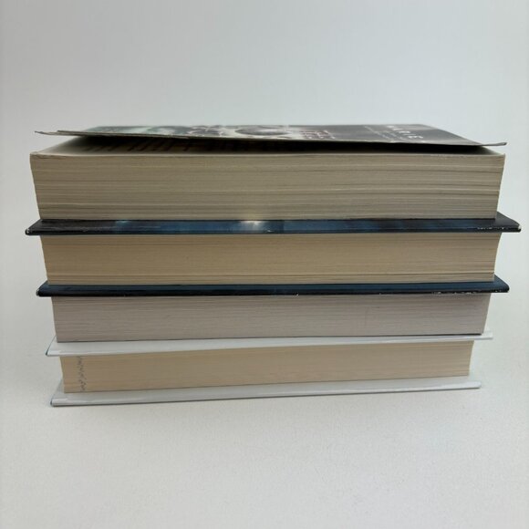 4 Lot of Marie Lu Books Rose Society & Young Elites & Midnight Star & War Cross - Picture 5 of 7